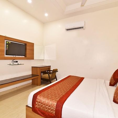Hotel B-Comfort Amritsar Exterior foto