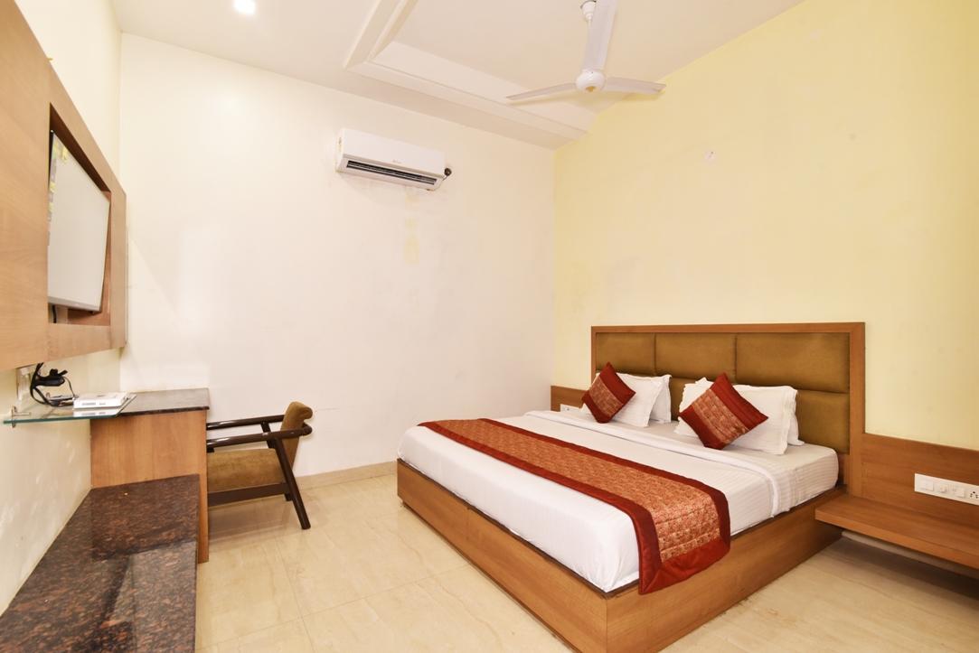Hotel B-Comfort Amritsar Exterior foto