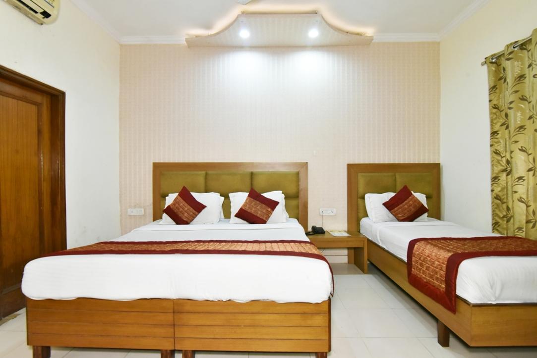 Hotel B-Comfort Amritsar Exterior foto