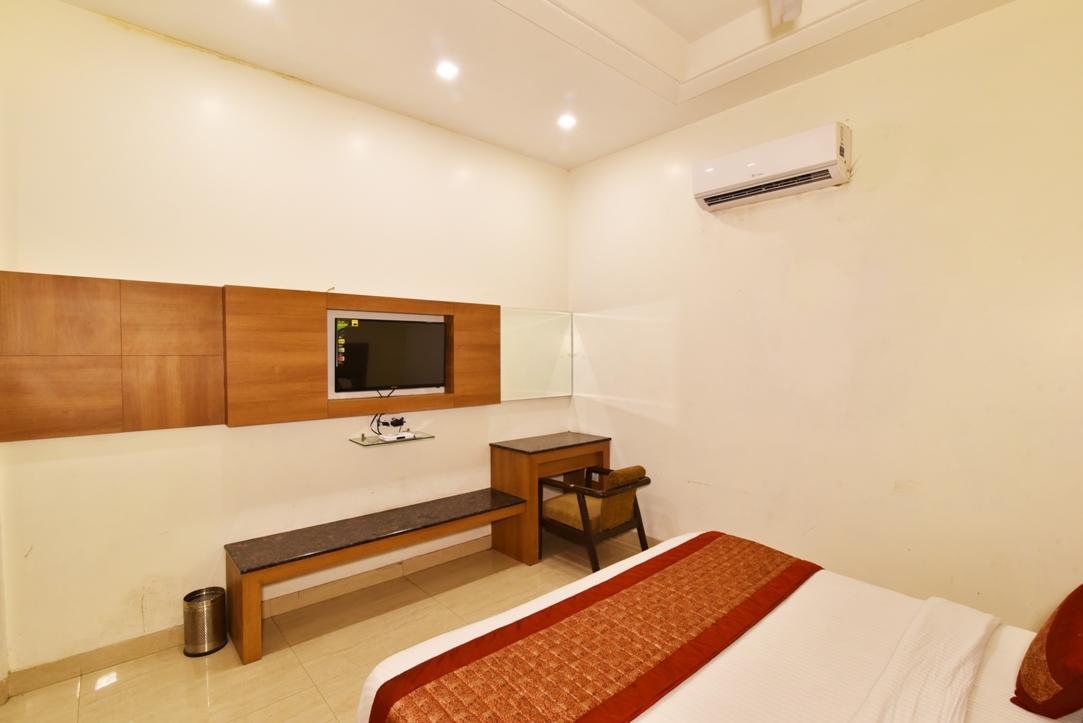 Hotel B-Comfort Amritsar Exterior foto