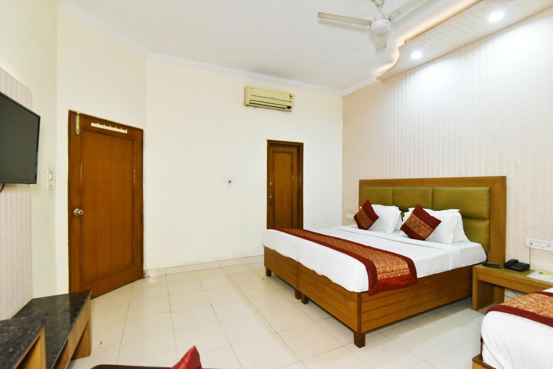 Hotel B-Comfort Amritsar Exterior foto